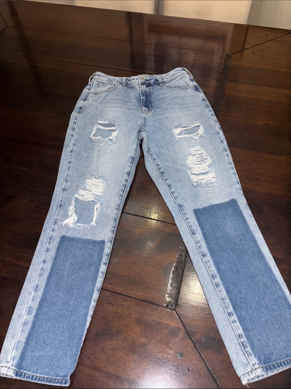 PacSun Color Block light wash Distressed Mom Jean EUC